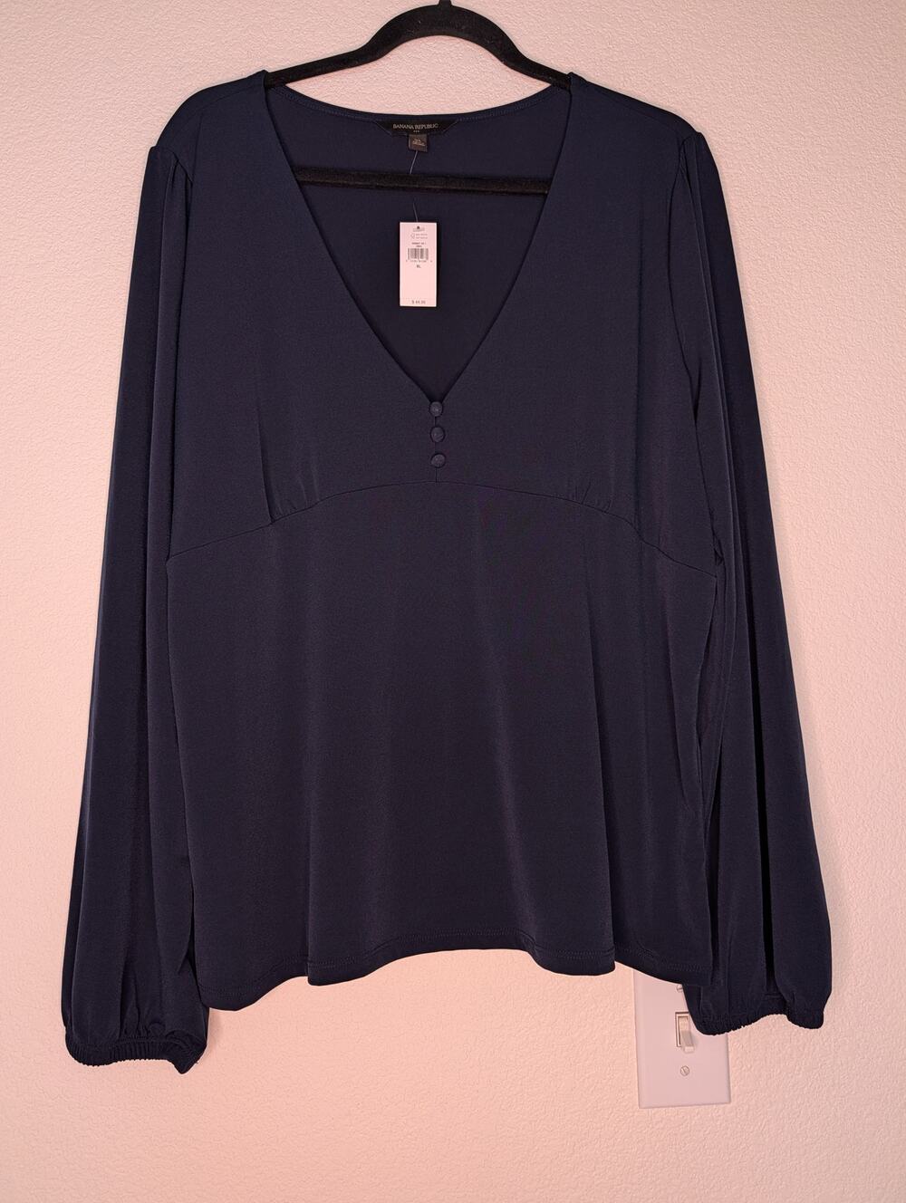 Banana Republic NWT Women's Navy V Neck Blouse XL Button Details Boho Flowy Chic